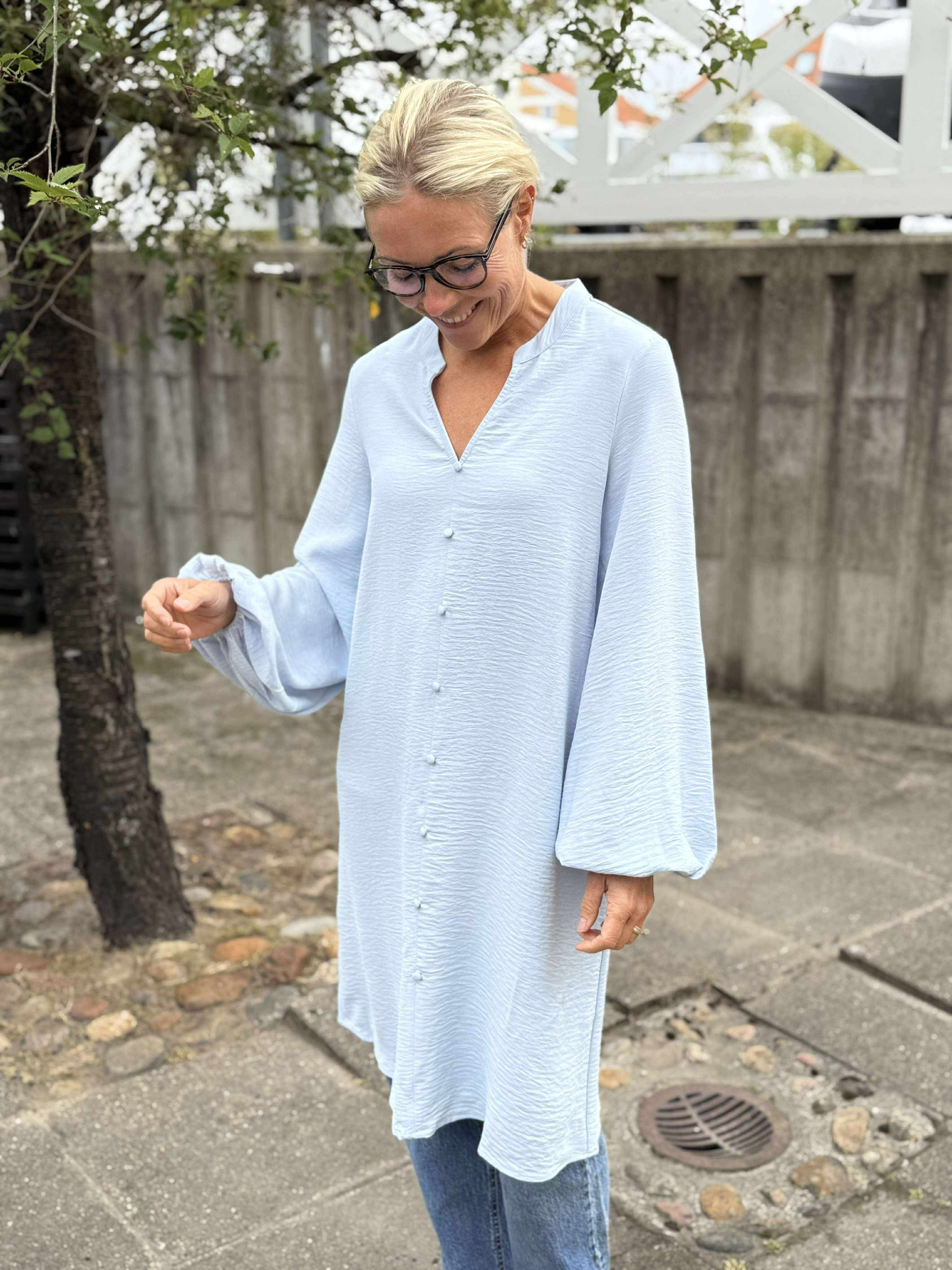 VMALVA Midi Dress - Skyway